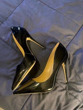 Saks Fifth Avenue Black Patent Pointed Stiletto Pumps